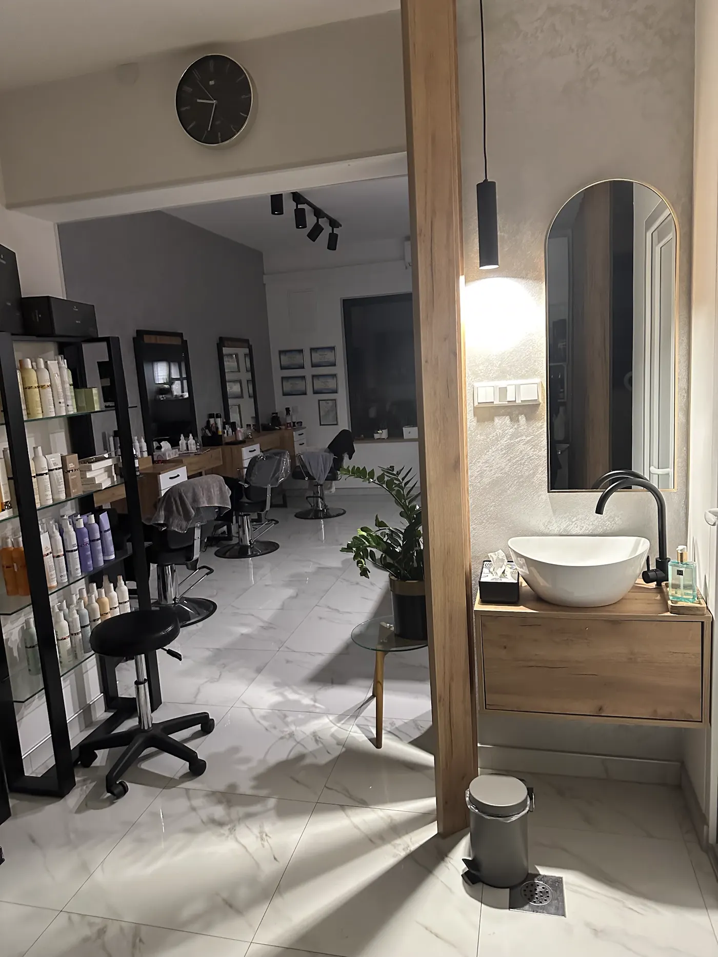 Frizerski salon A&M — fotografija 2